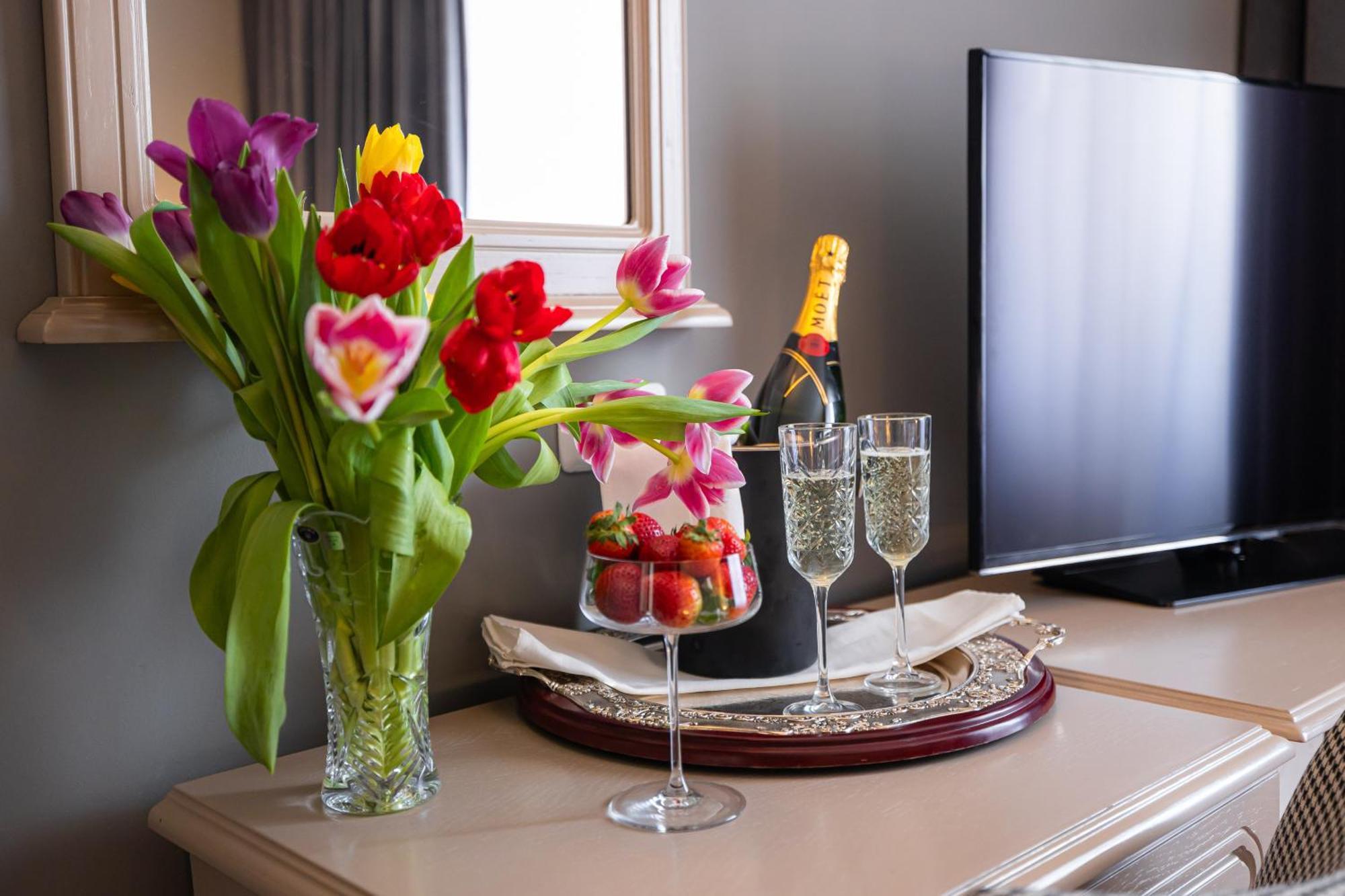 Hotel Brilliant Meses Zalau Ngoại thất bức ảnh